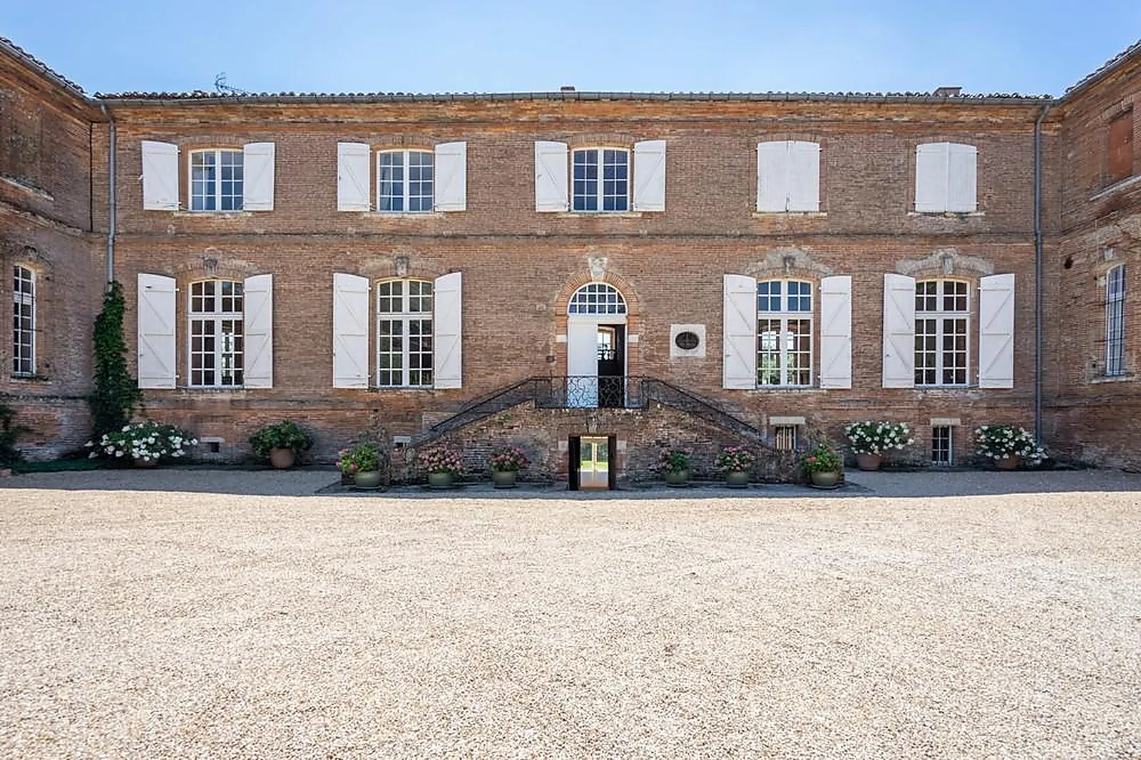 Lieux événementiels, CHÂTEAU DES VARENNES