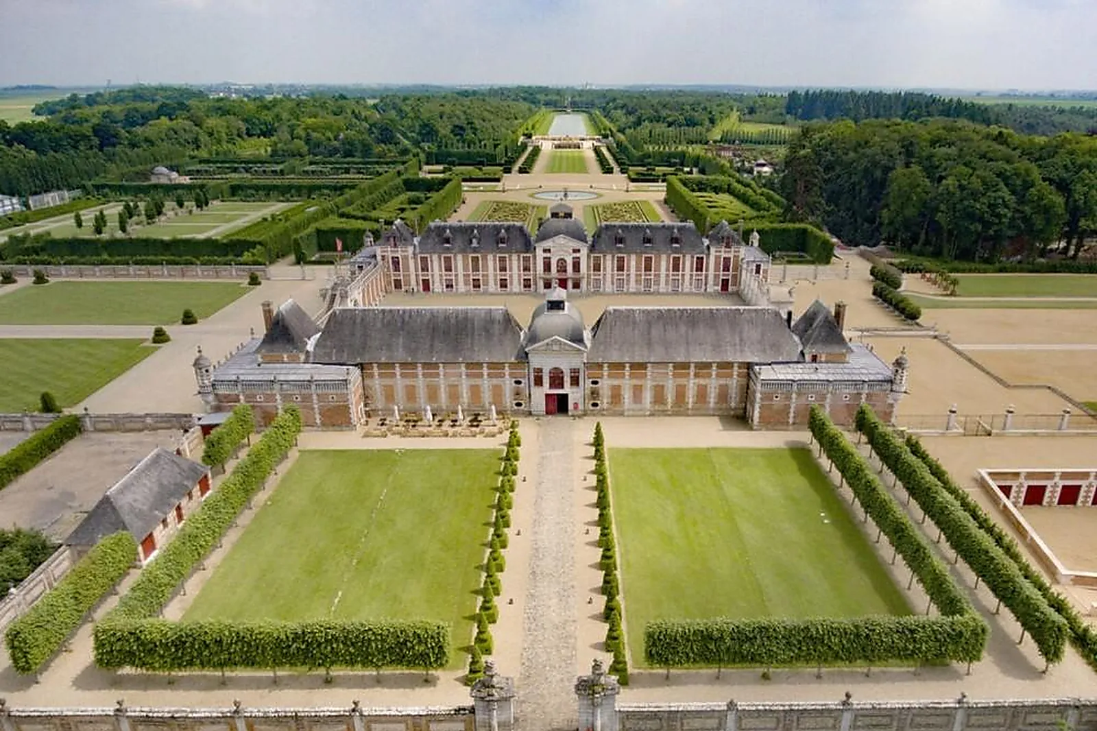 Lieux événementiels, CHÂTEAU DU CHAMP DE BATAILLE