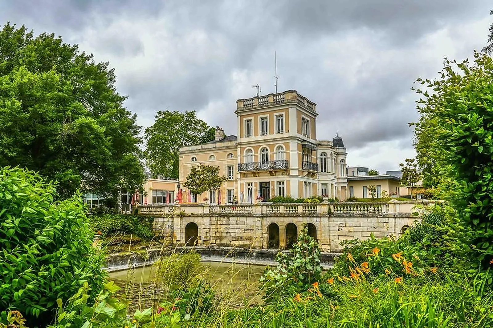 Lieux événementiels, CHATEAU DU CLOS DE LA RIBAUDIERE