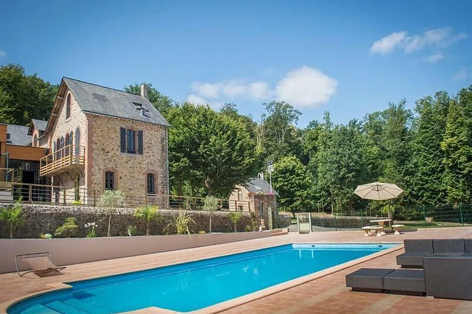 Lieux événementiels, CHÂTEAU DU LATTAY