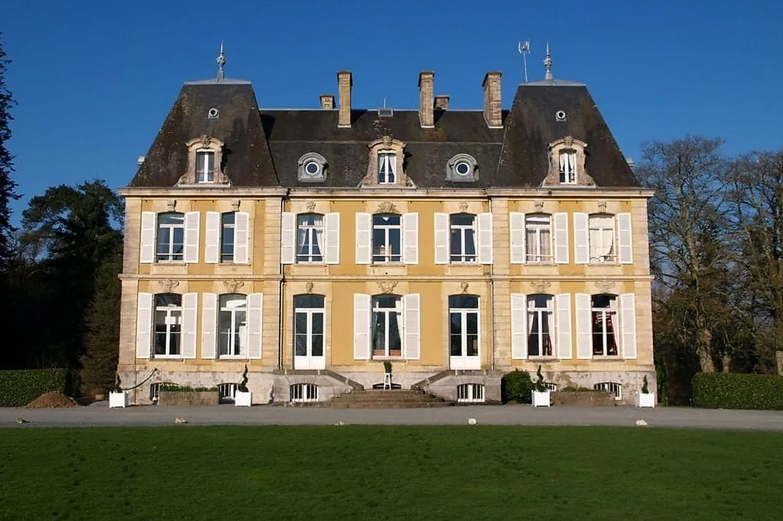 Lieux événementiels, CHÂTEAU DU PERRON