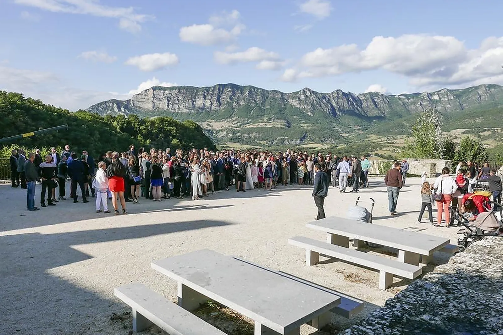 Lieux événementiels, CHÂTEAU DU POËT CÉLARD