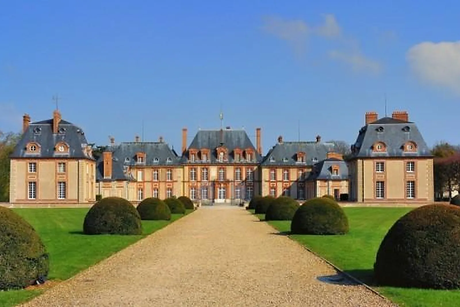 Lieux événementiels, CHÂTEAU ET ORANGERIE DE BRETEUIL