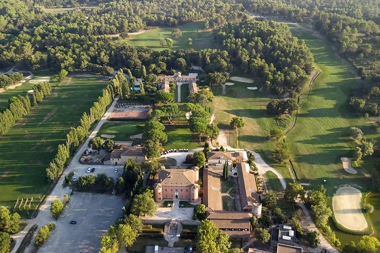 Lieux événementiels, CHÂTEAU L'ARC GOLF CLUB