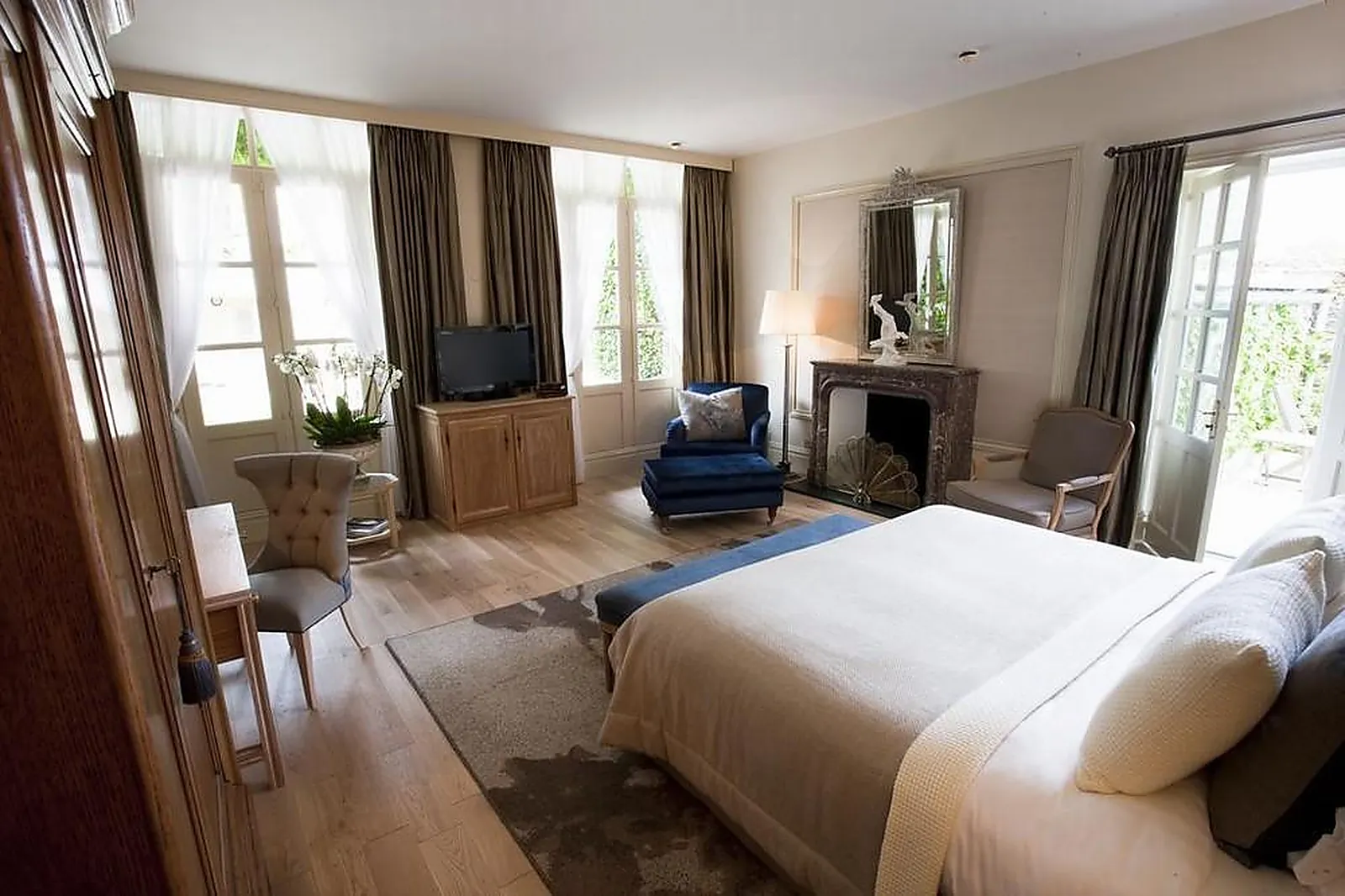 Lieux événementiels, CHÂTEAU LA CHENEVIÈRE