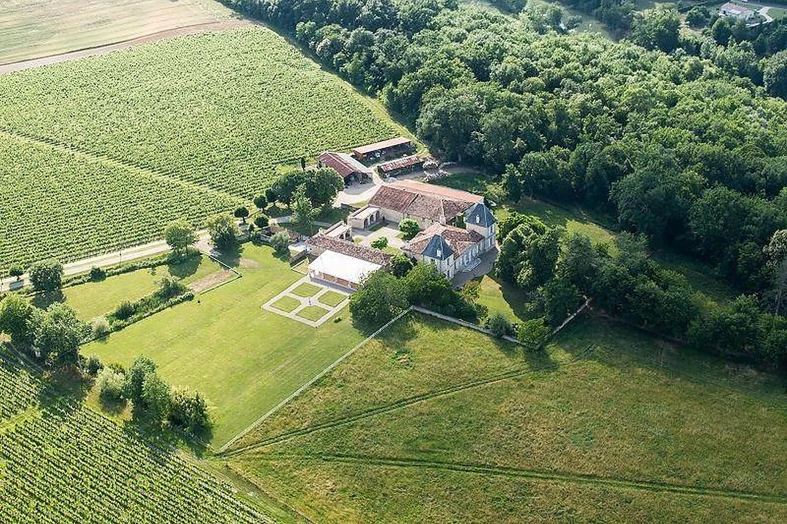 Lieux événementiels, CHÂTEAU LA HITTE