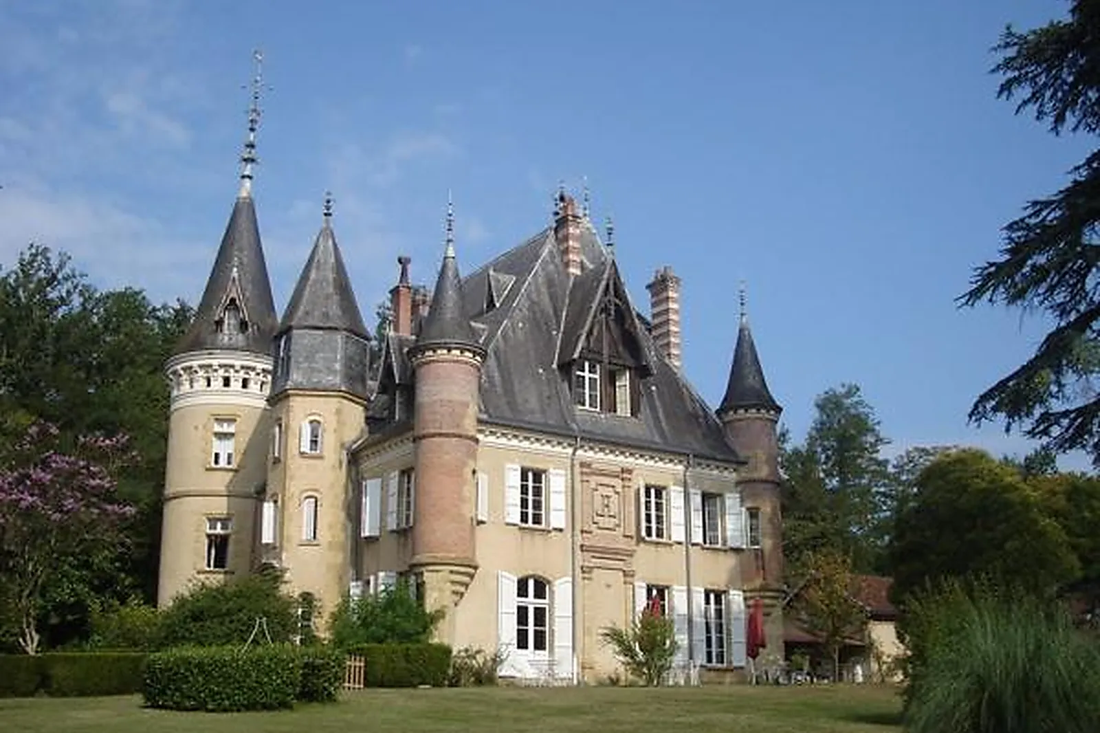 Lieux événementiels, CHÂTEAU LE HAGET
