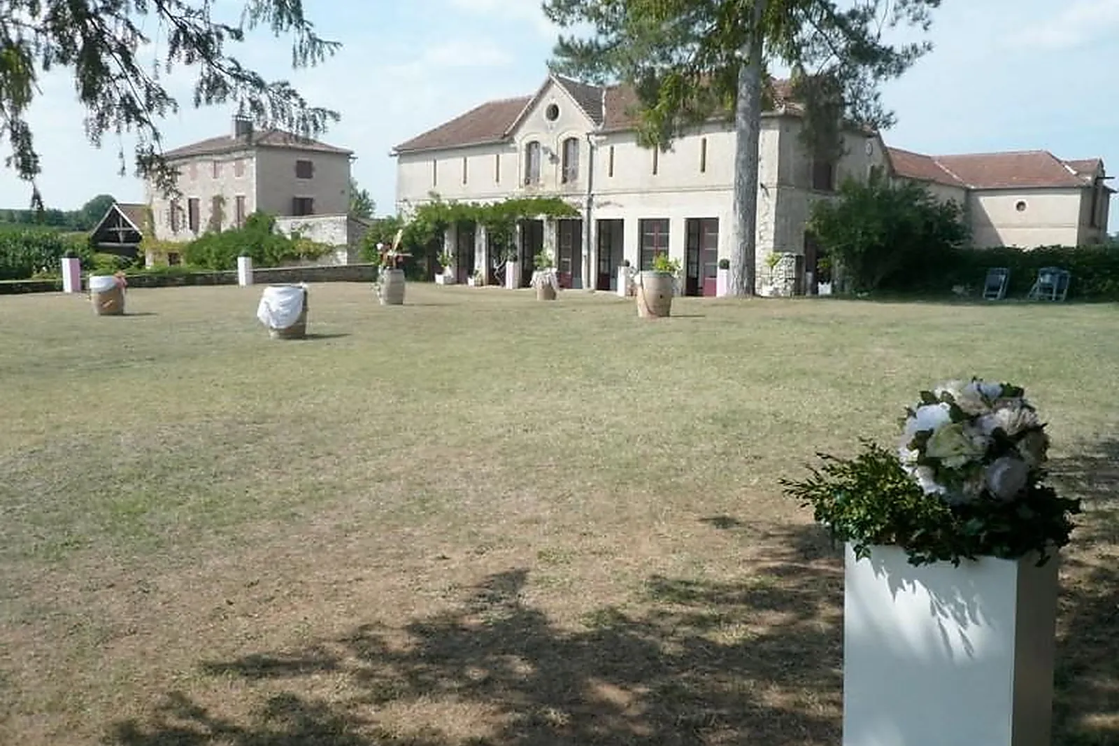 Lieux événementiels, CHÂTEAU LES BOUYSSES