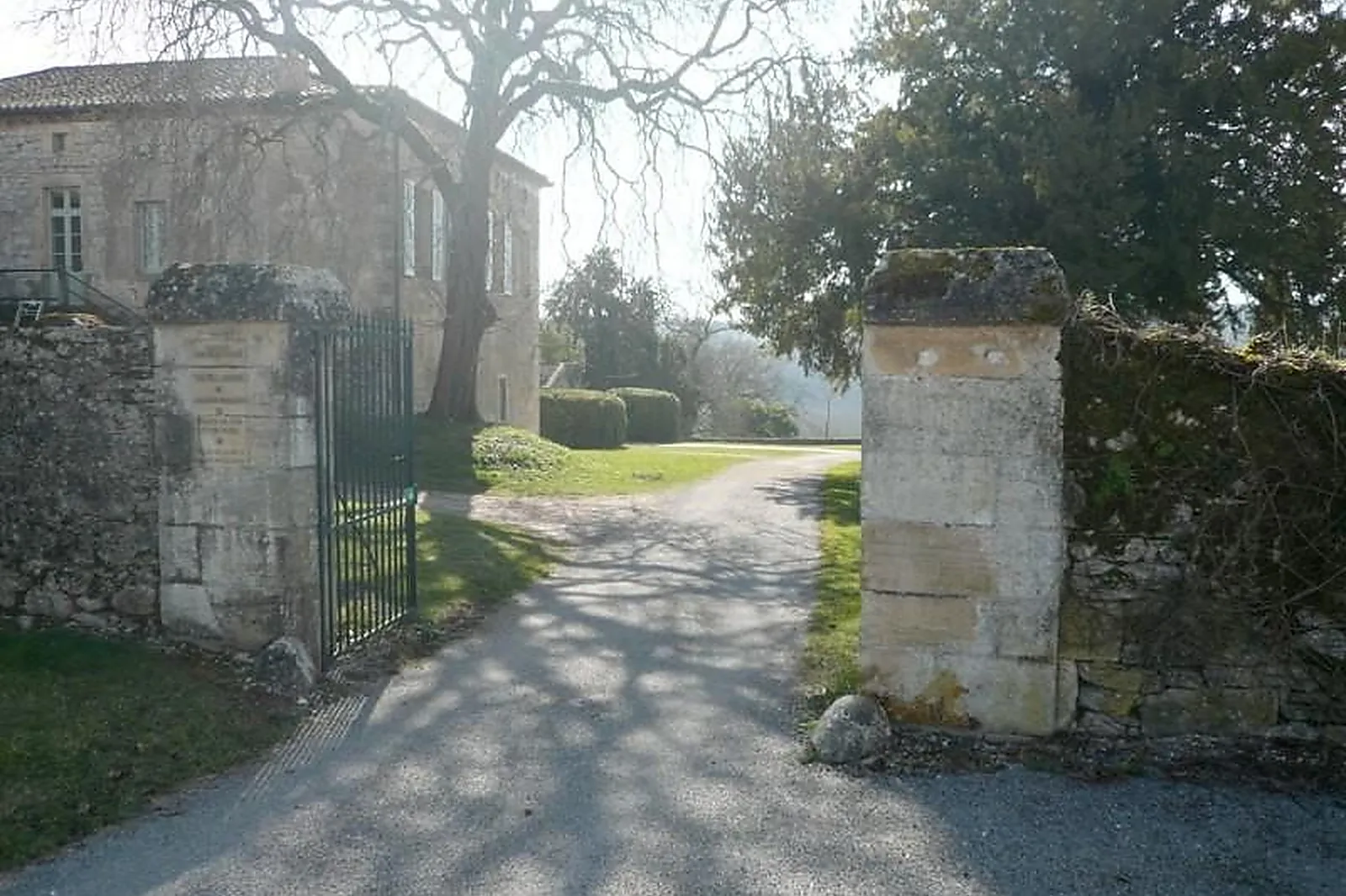 Lieux événementiels, CHÂTEAU LES BOUYSSES
