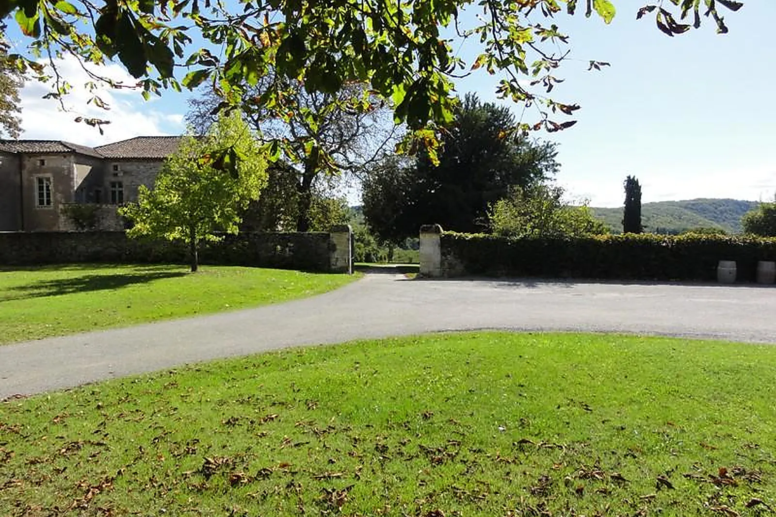 Lieux événementiels, CHÂTEAU LES BOUYSSES