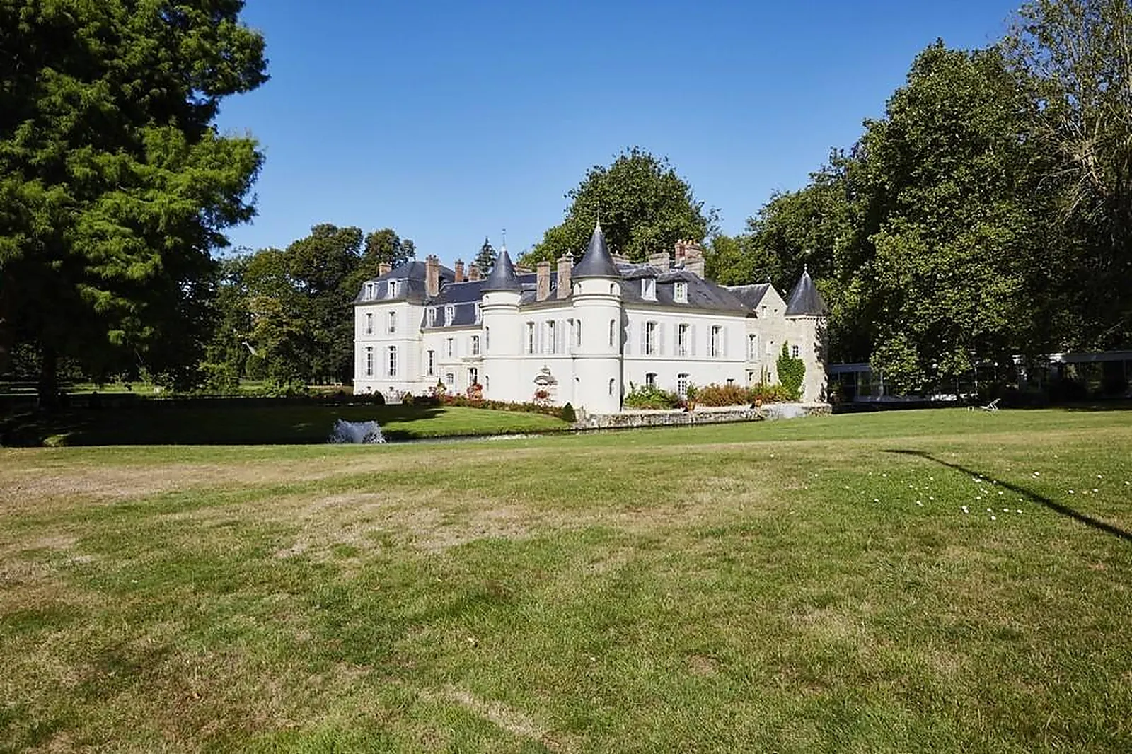 Lieux événementiels, CHÂTEAUFORM'CAMPUS SAINT JUST