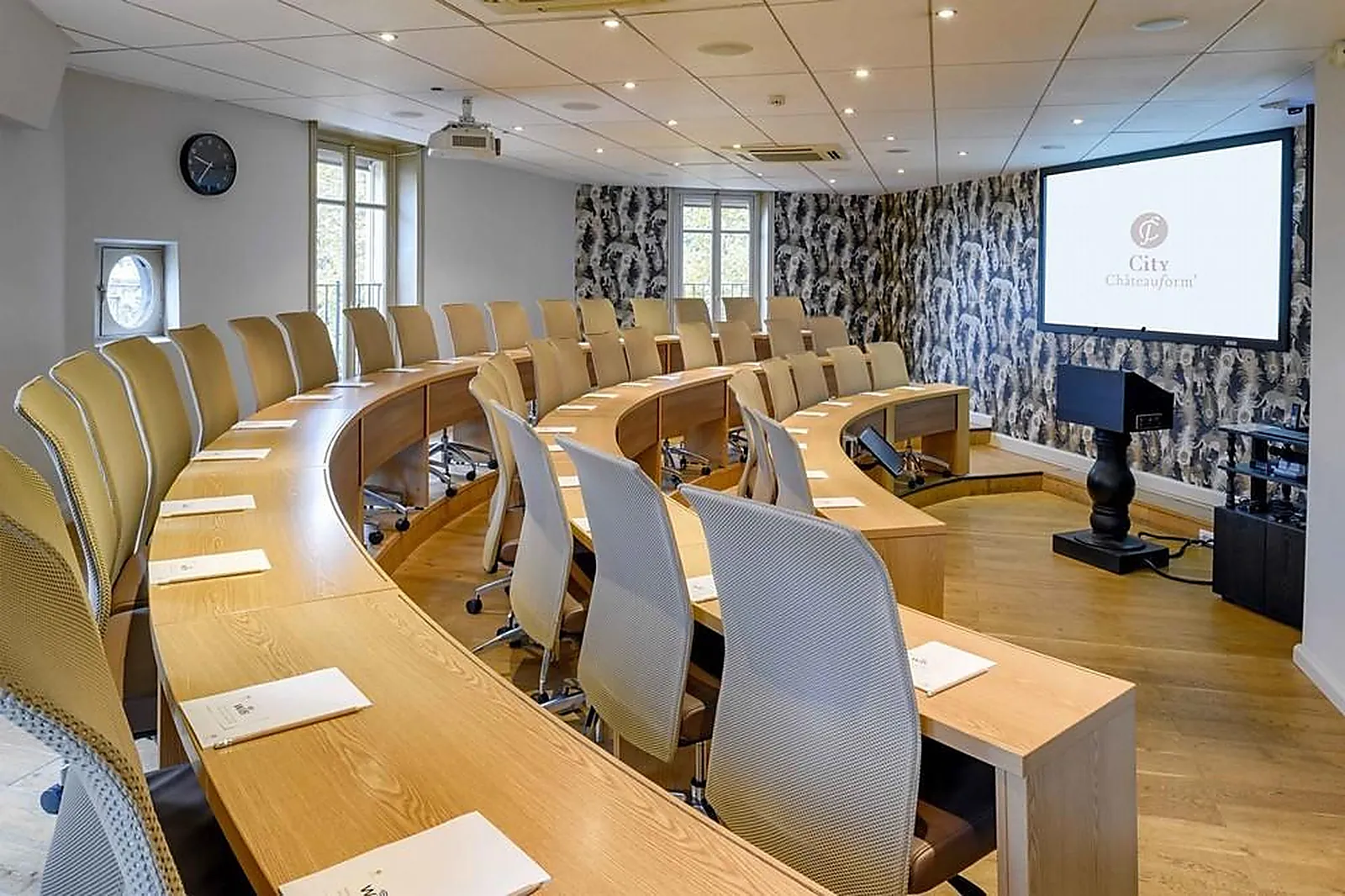 Lieux événementiels, CHÂTEAUFORM'CITY MONCEAU VÉLASQUEZ