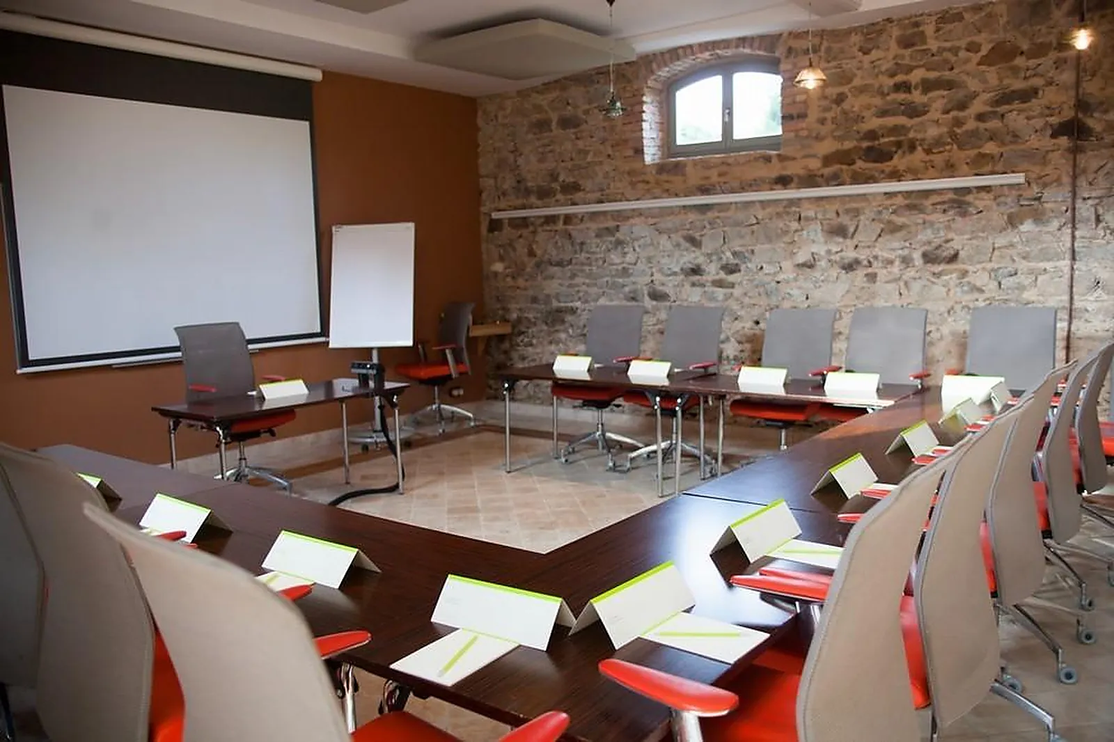 Lieux événementiels, CHATEAUFORM'LA MAISON DES CONTES