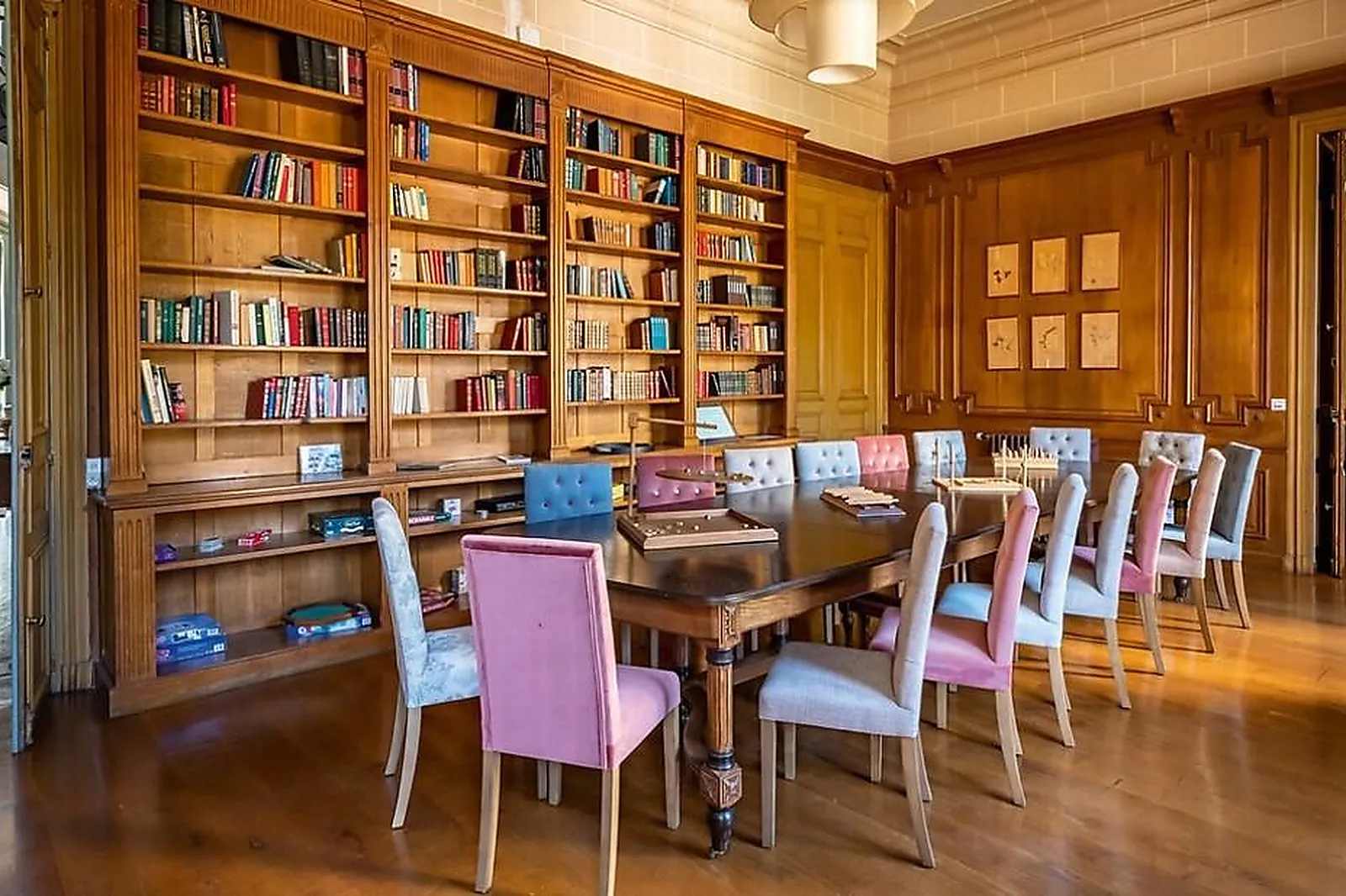 Lieux événementiels, CHÂTEAUFORM'LES PRÉS D'ECOUBLAY