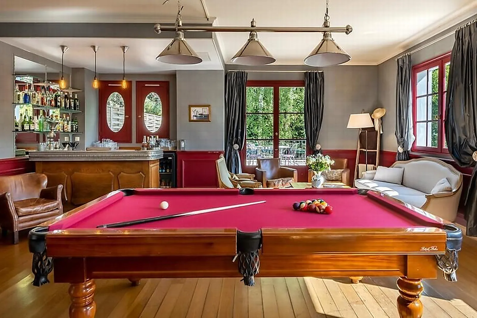 Lieux événementiels, CHÂTEAUFORM'LES PRÉS D'ECOUBLAY