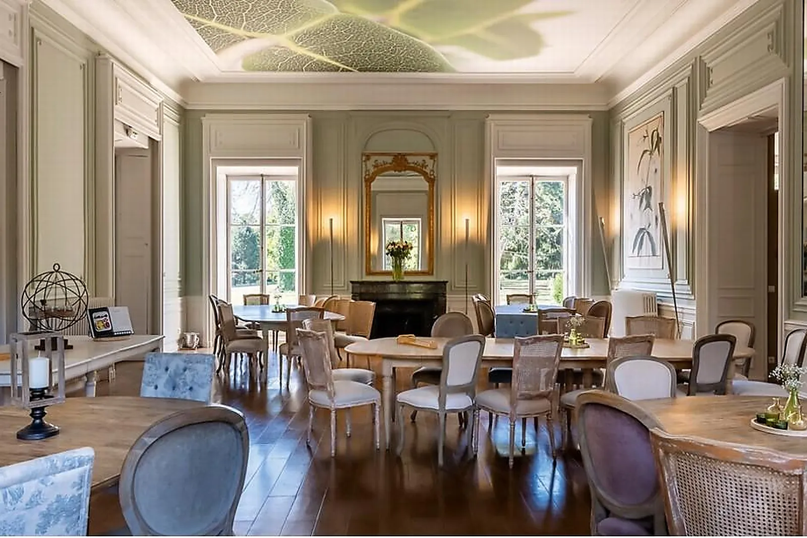 Lieux événementiels, CHÂTEAUFORM'LES PRÉS D'ECOUBLAY