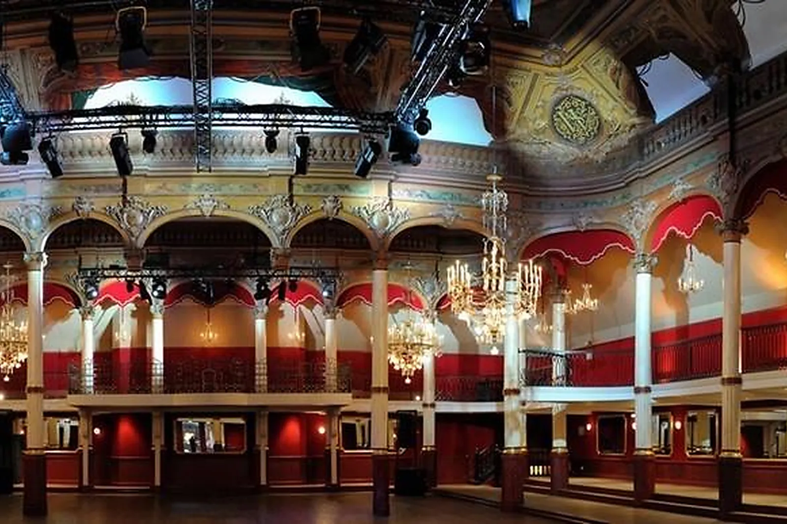 Lieux événementiels, CHÂTEAUFORM'SALLE WAGRAM