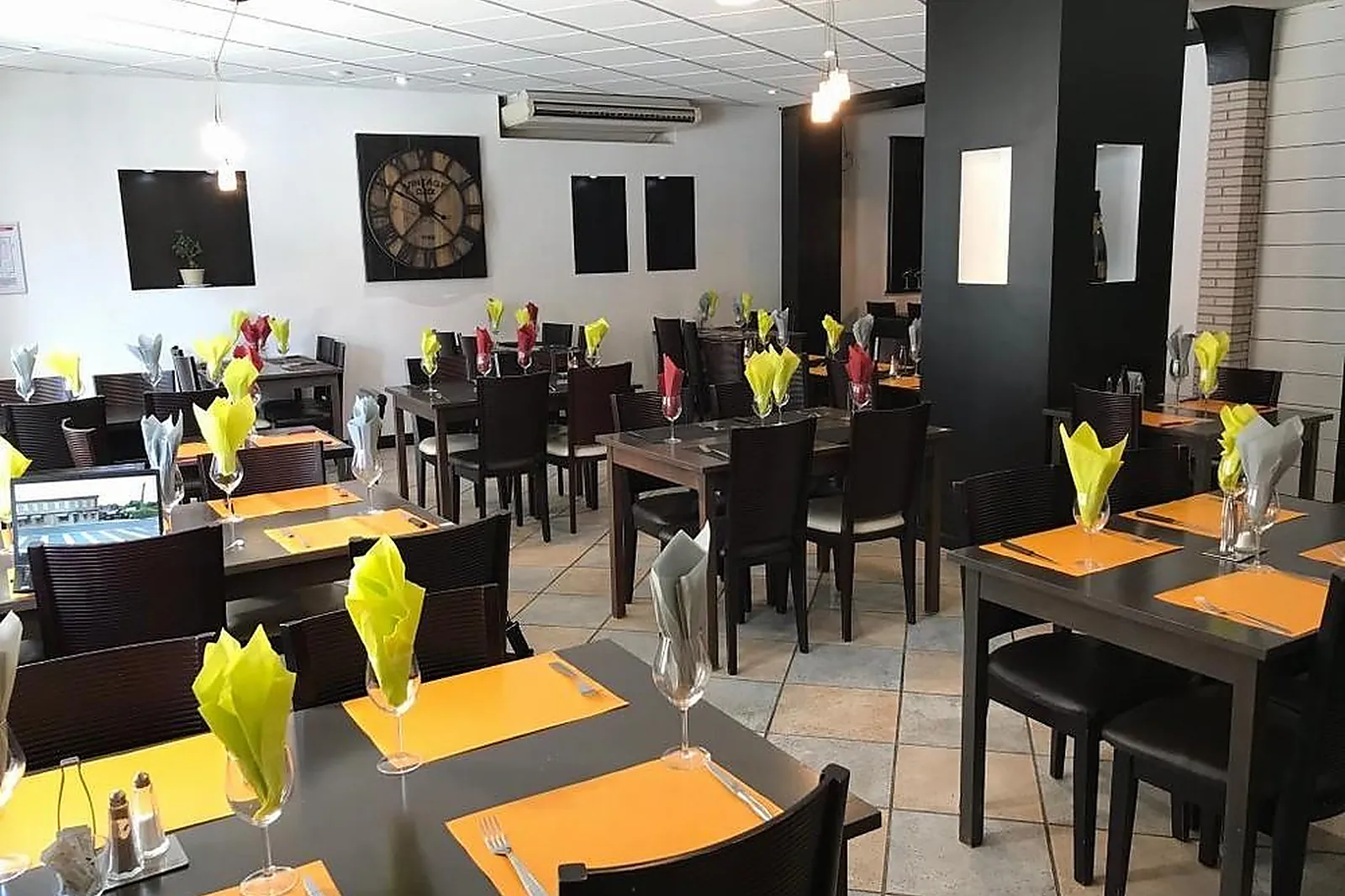 Lieux événementiels, CHEL'ENZO