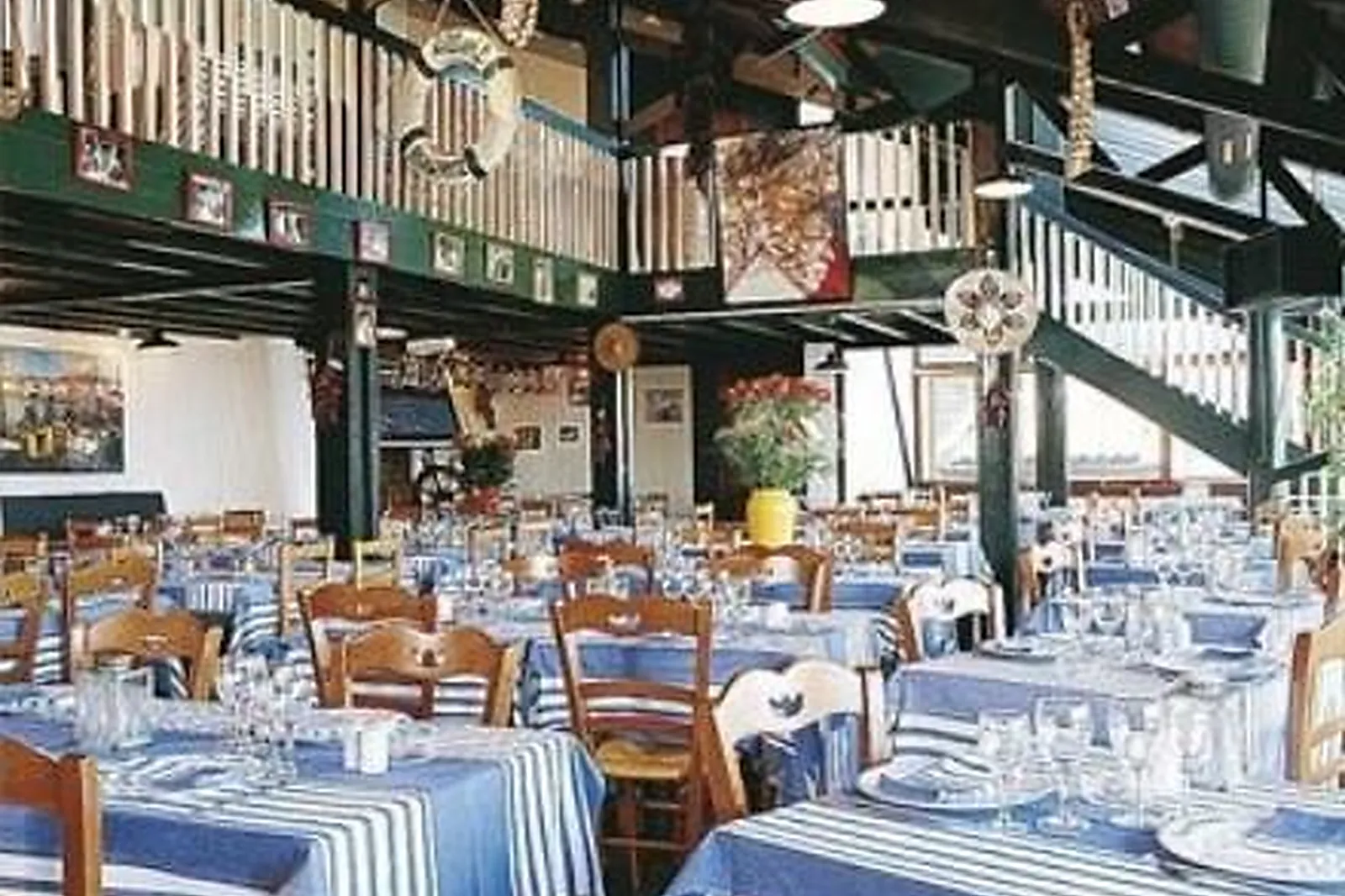 Lieux événementiels, CHEZ ALBERT