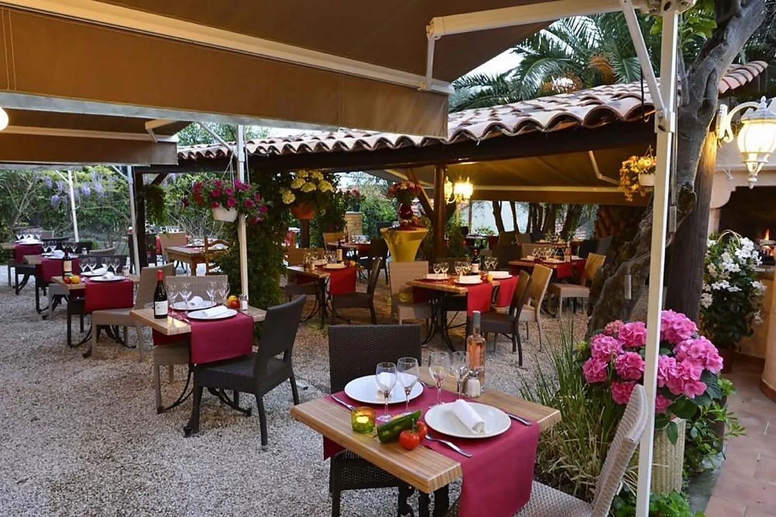 Lieux événementiels, CHEZ CANE