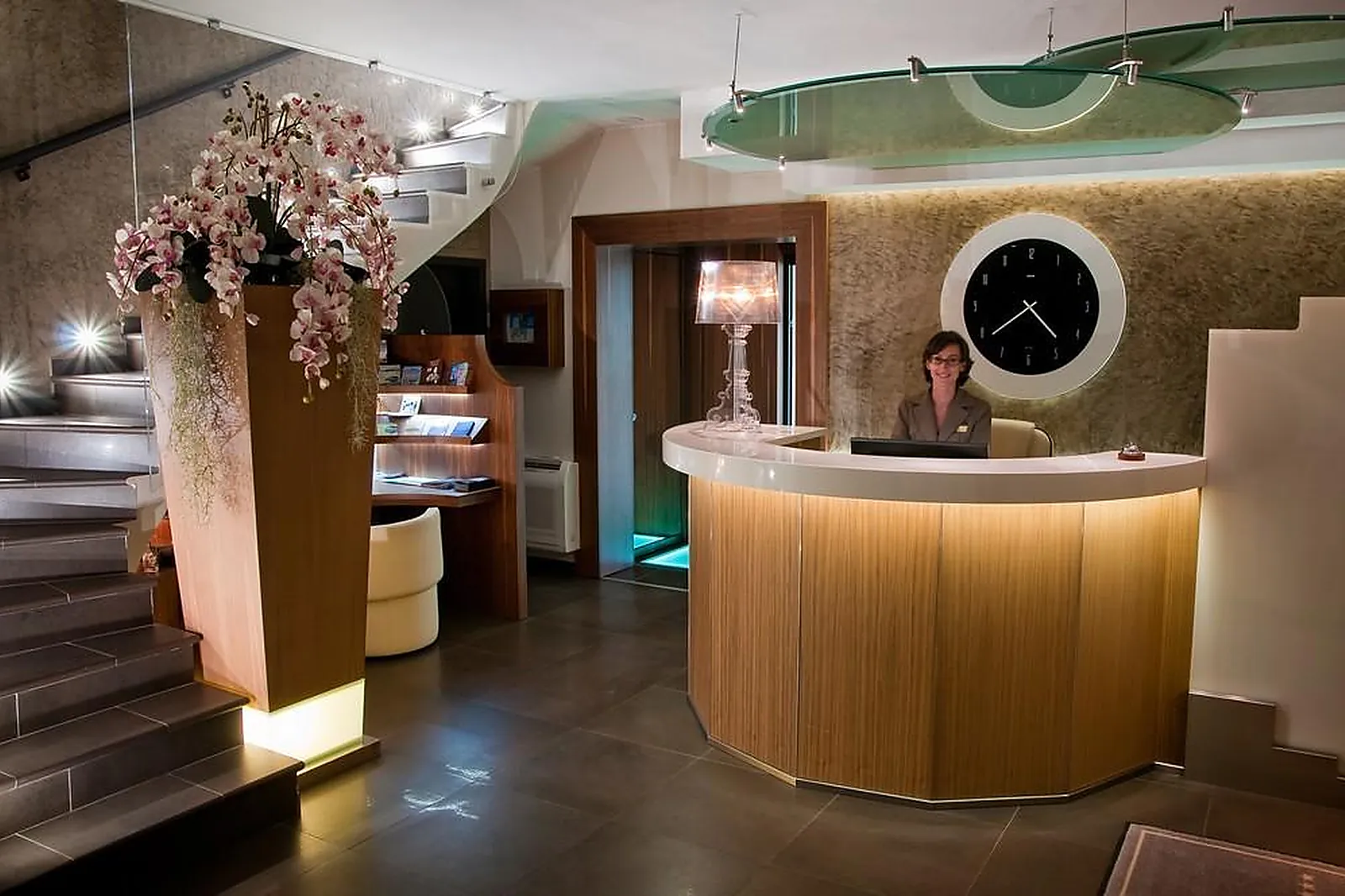 Lieux événementiels, CHEZ CHARLES