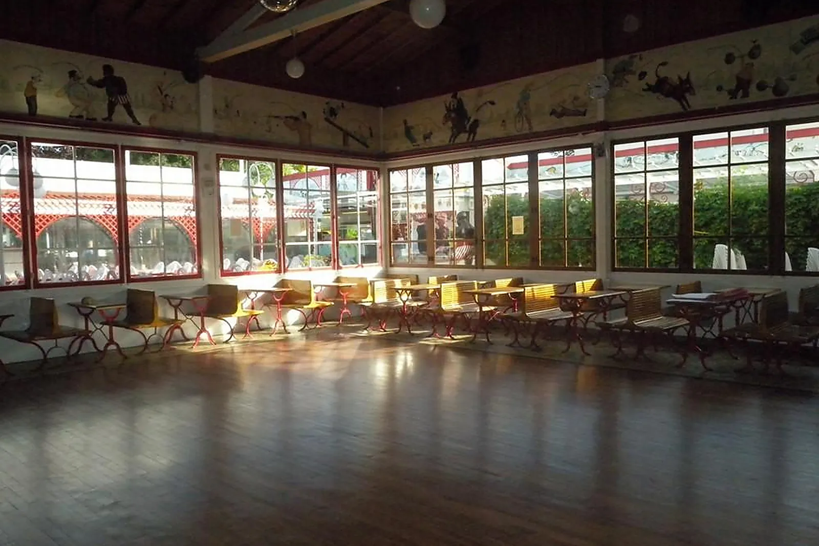 Lieux événementiels, CHEZ GÉGÈNE