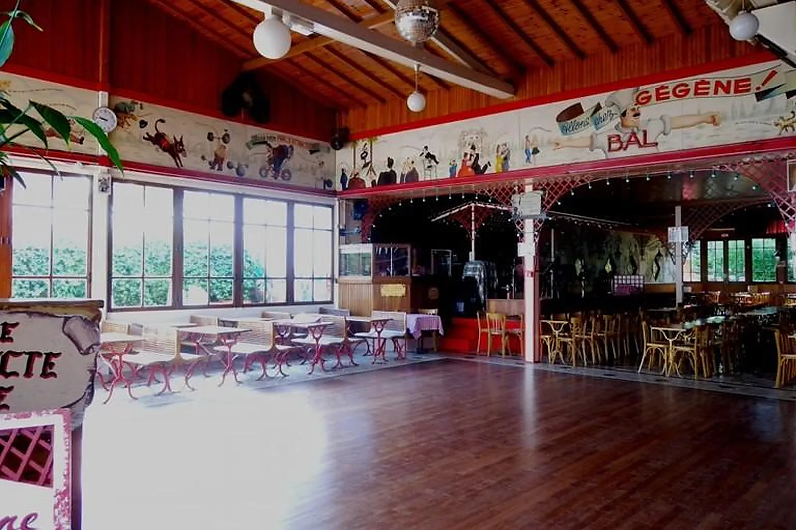 Lieux événementiels, CHEZ GÉGÈNE