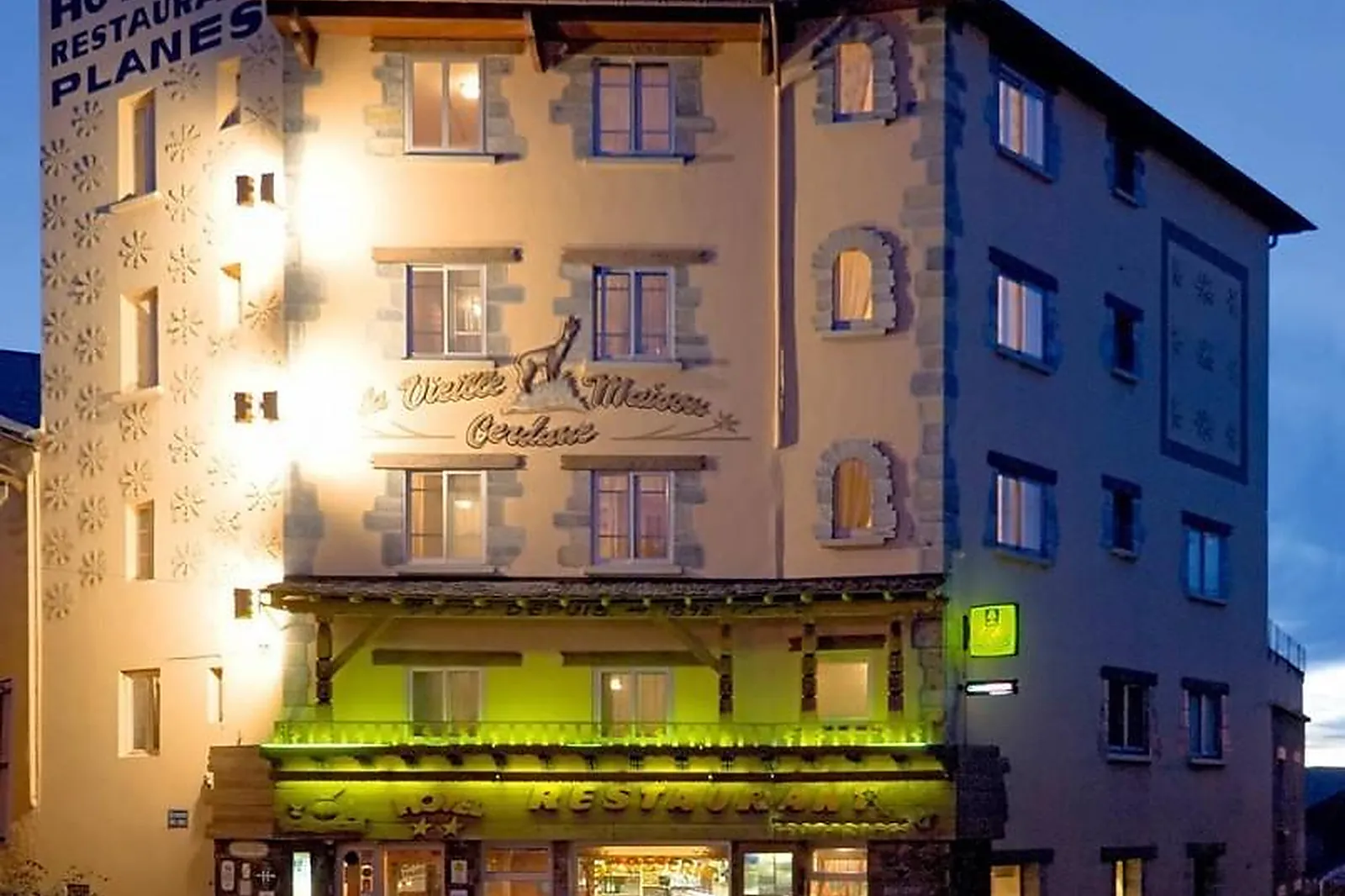 Lieux événementiels, CHEZ PLANES