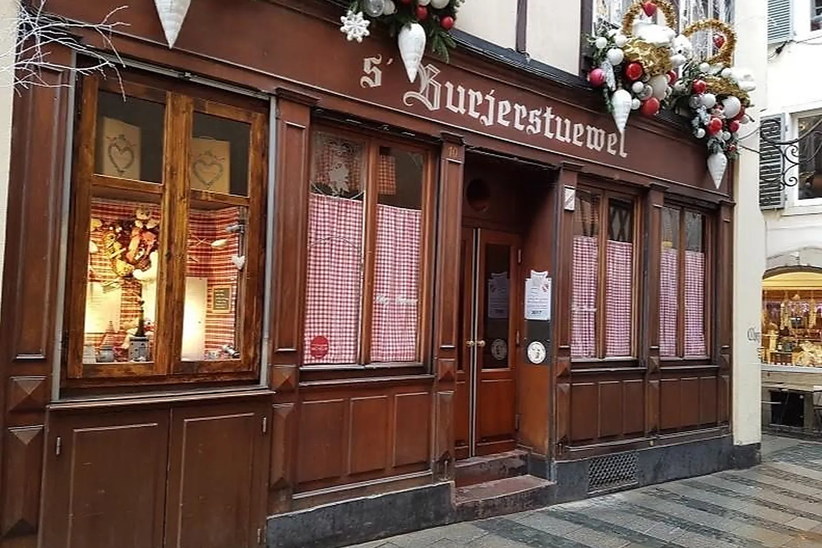 Lieux événementiels, CHEZ YVONNE