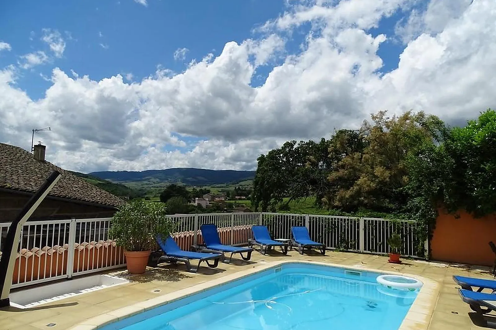 Lieux événementiels, CHEZ LA ROSE