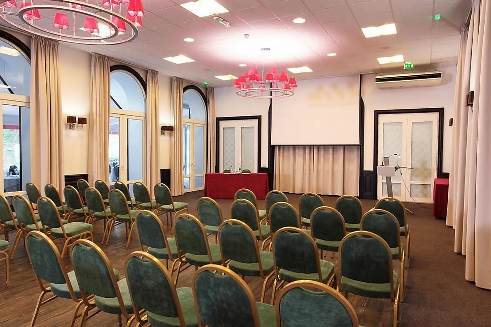 Lieux événementiels, CHIBERTA ET GOLF HÔTEL ET RESORT