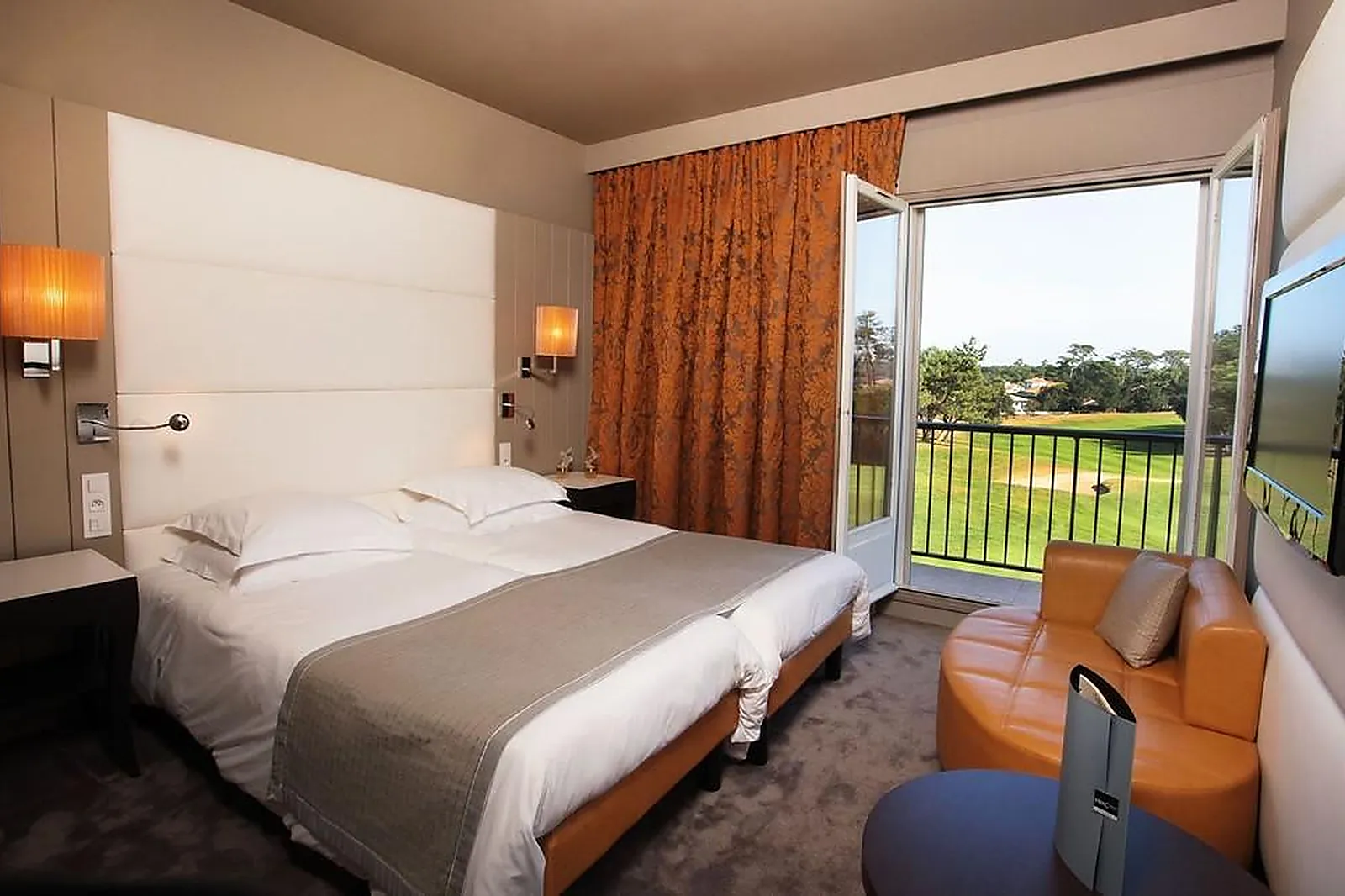 Lieux événementiels, CHIBERTA ET GOLF HÔTEL ET RESORT