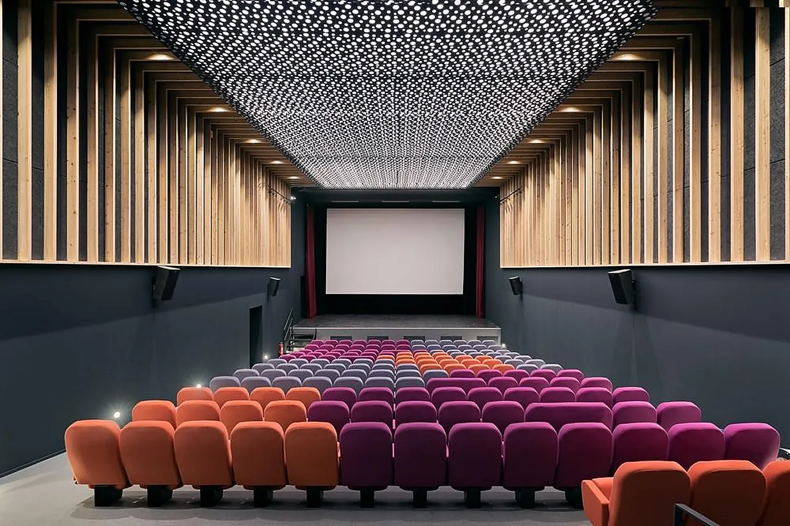 Lieux événementiels, CINÉMA NUITON