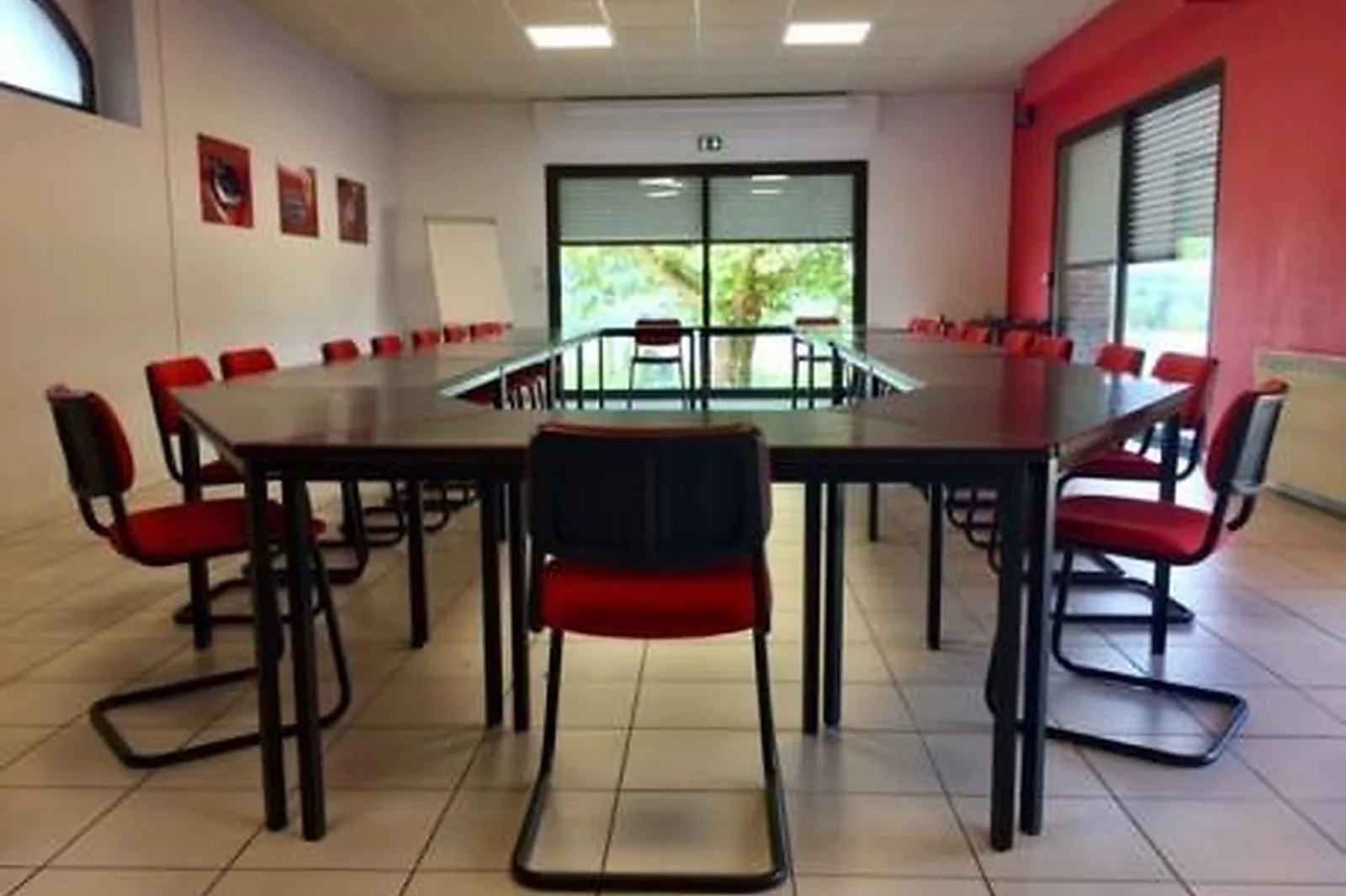 Lieux événementiels, CIRCUIT AUTOMOBILE EIA