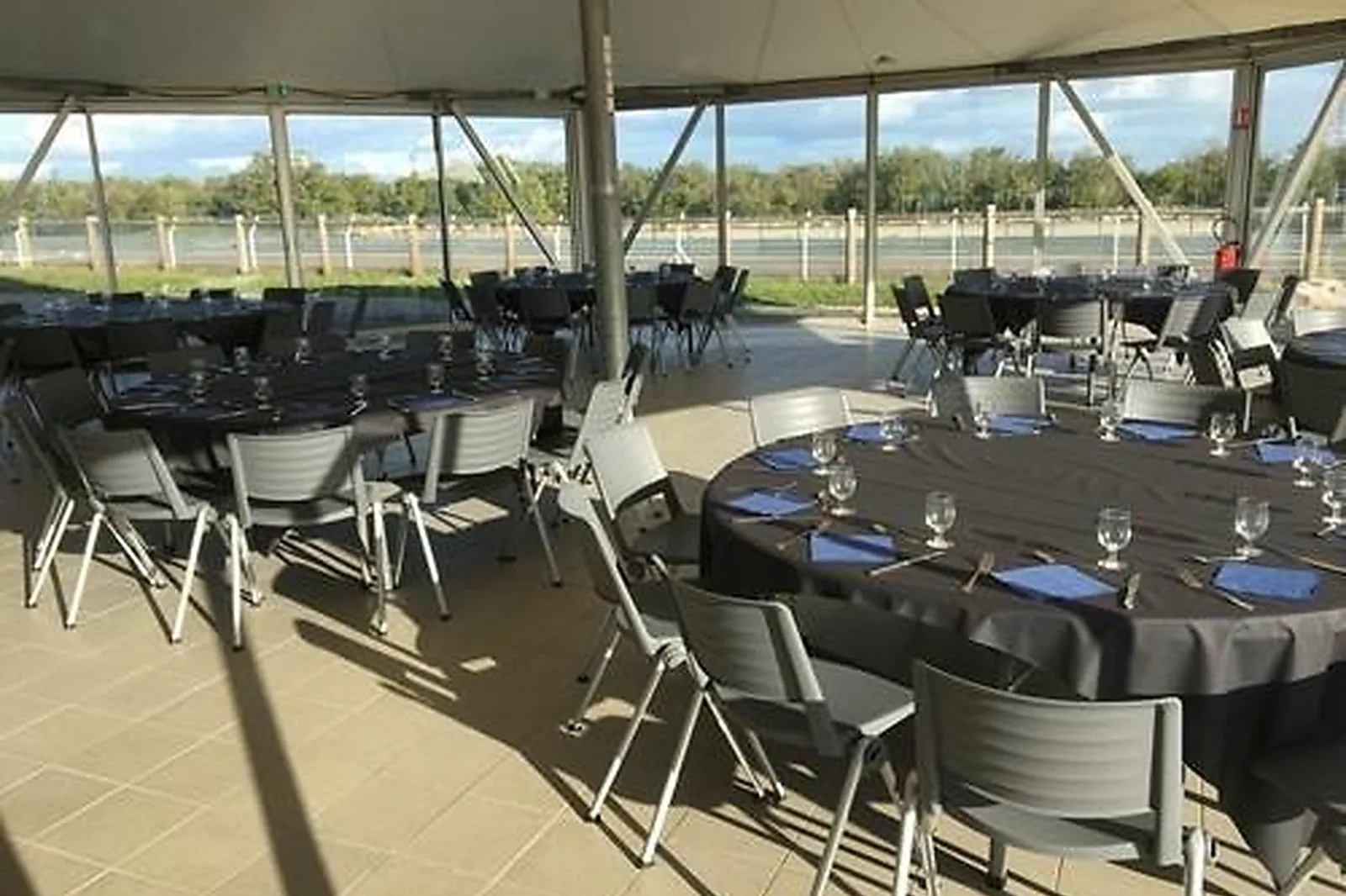 Lieux événementiels, CIRCUIT DIJON-PRENOIS