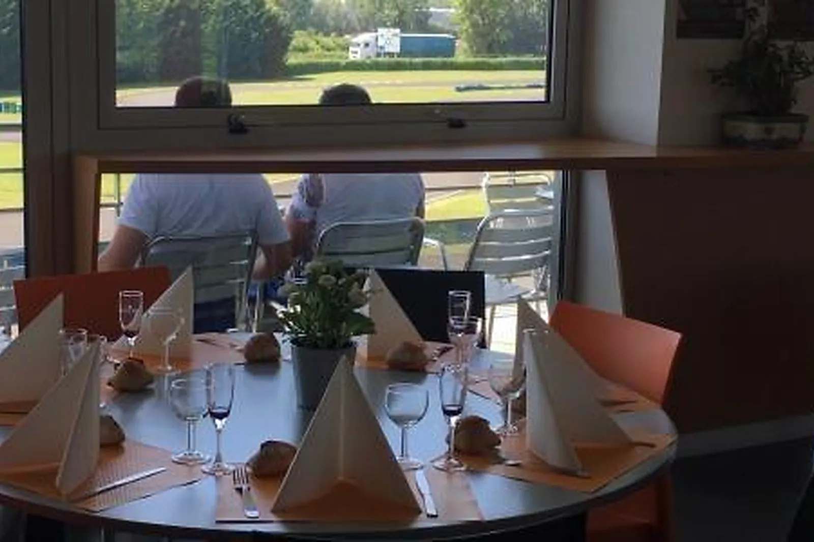 Lieux événementiels, CIRCUIT SARRON