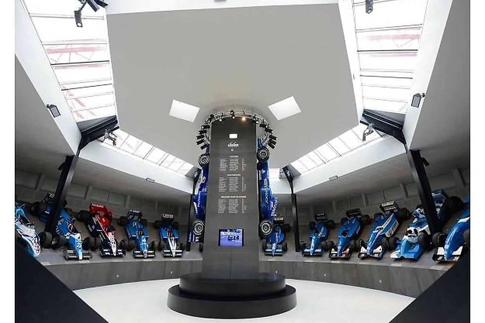 Lieux événementiels, CIRCUIT DE NEVERS MAGNY COURS