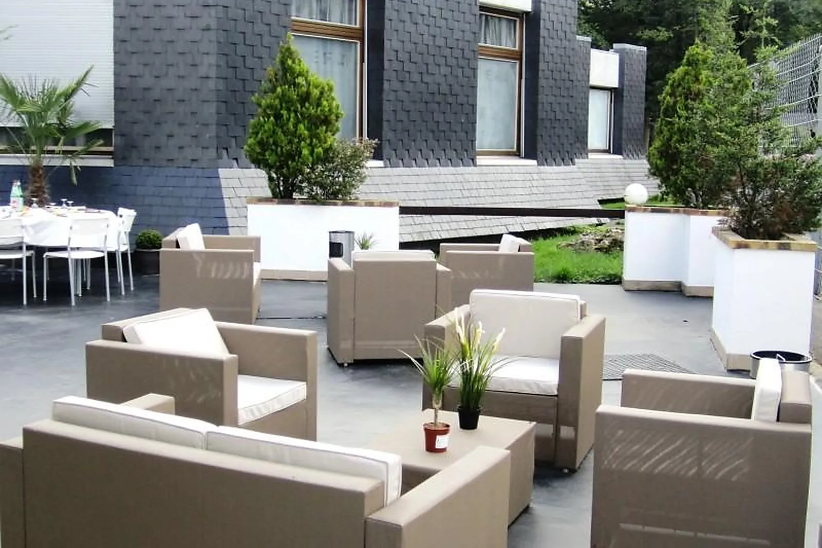 Lieux événementiels, CIRCUITS ESPACE PLUS