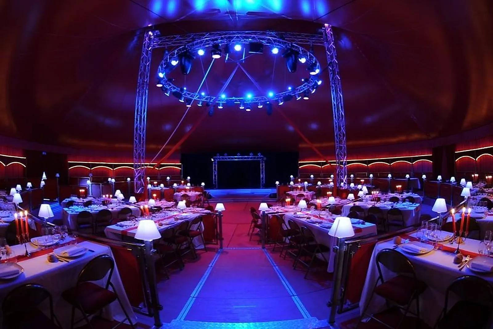 Lieux événementiels, CIRQUE IMAGINE