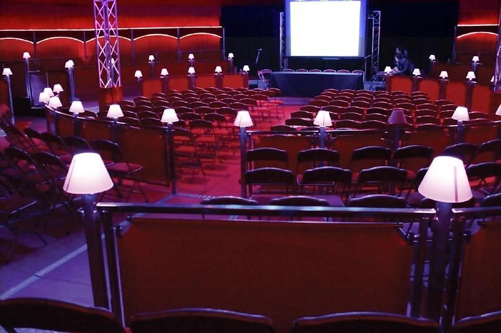 Lieux événementiels, CIRQUE IMAGINE