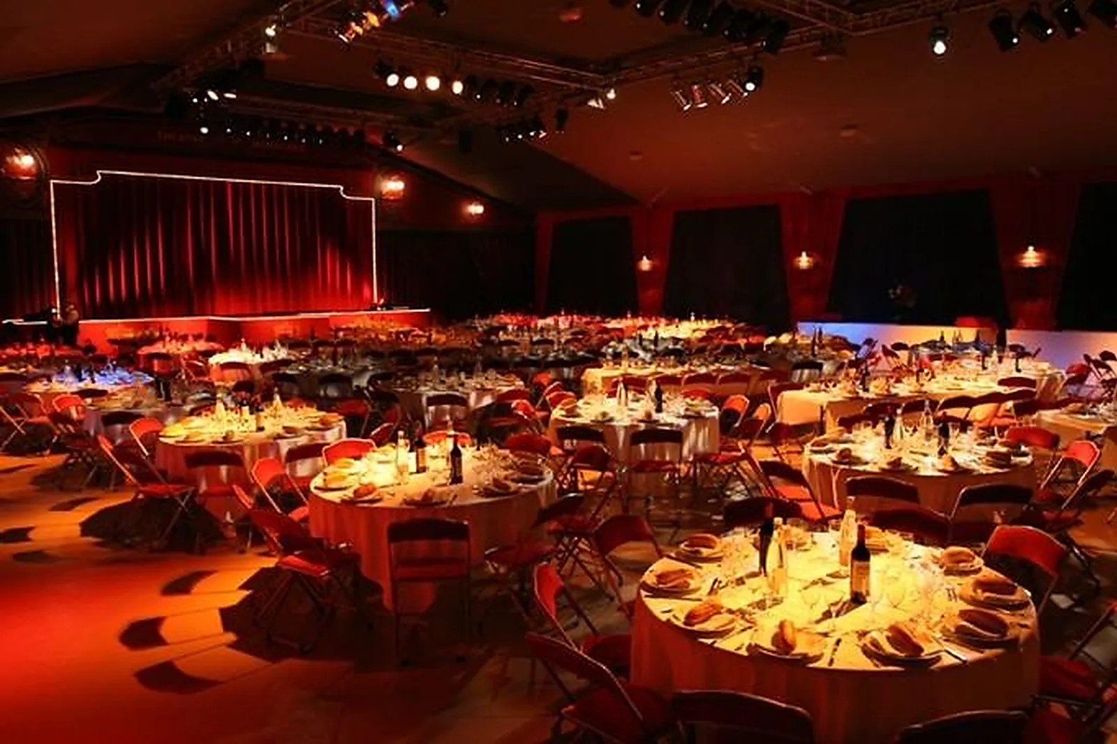 Lieux événementiels, CIRQUE D'HIVER BOUGLIONE