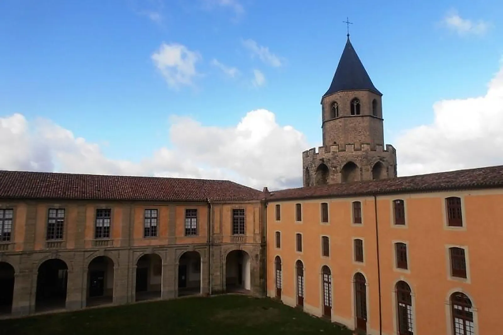 Lieux événementiels, CITÉ DE SORÈZE