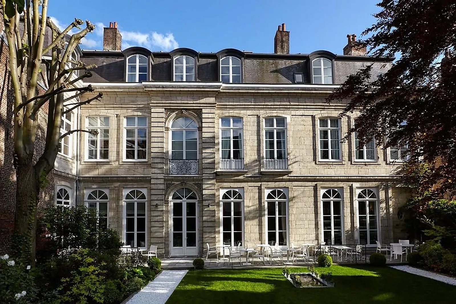 Lieux événementiels, CLARANCE HÔTEL