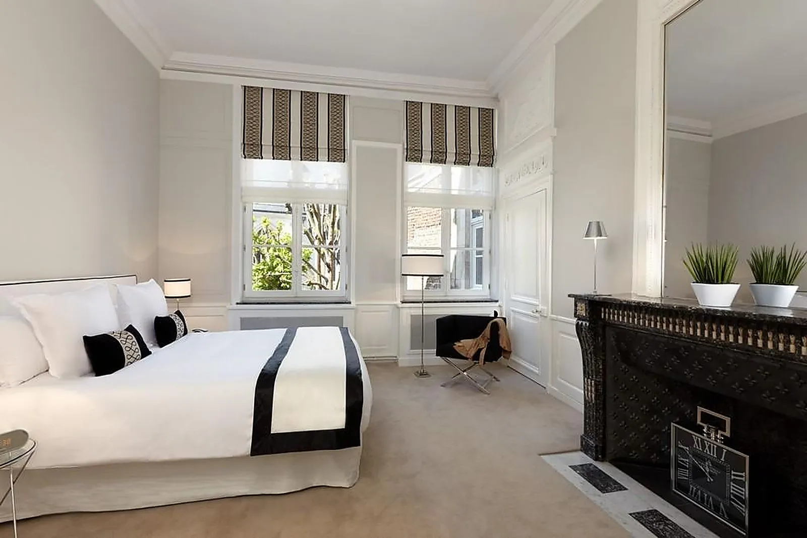 Lieux événementiels, CLARANCE HÔTEL