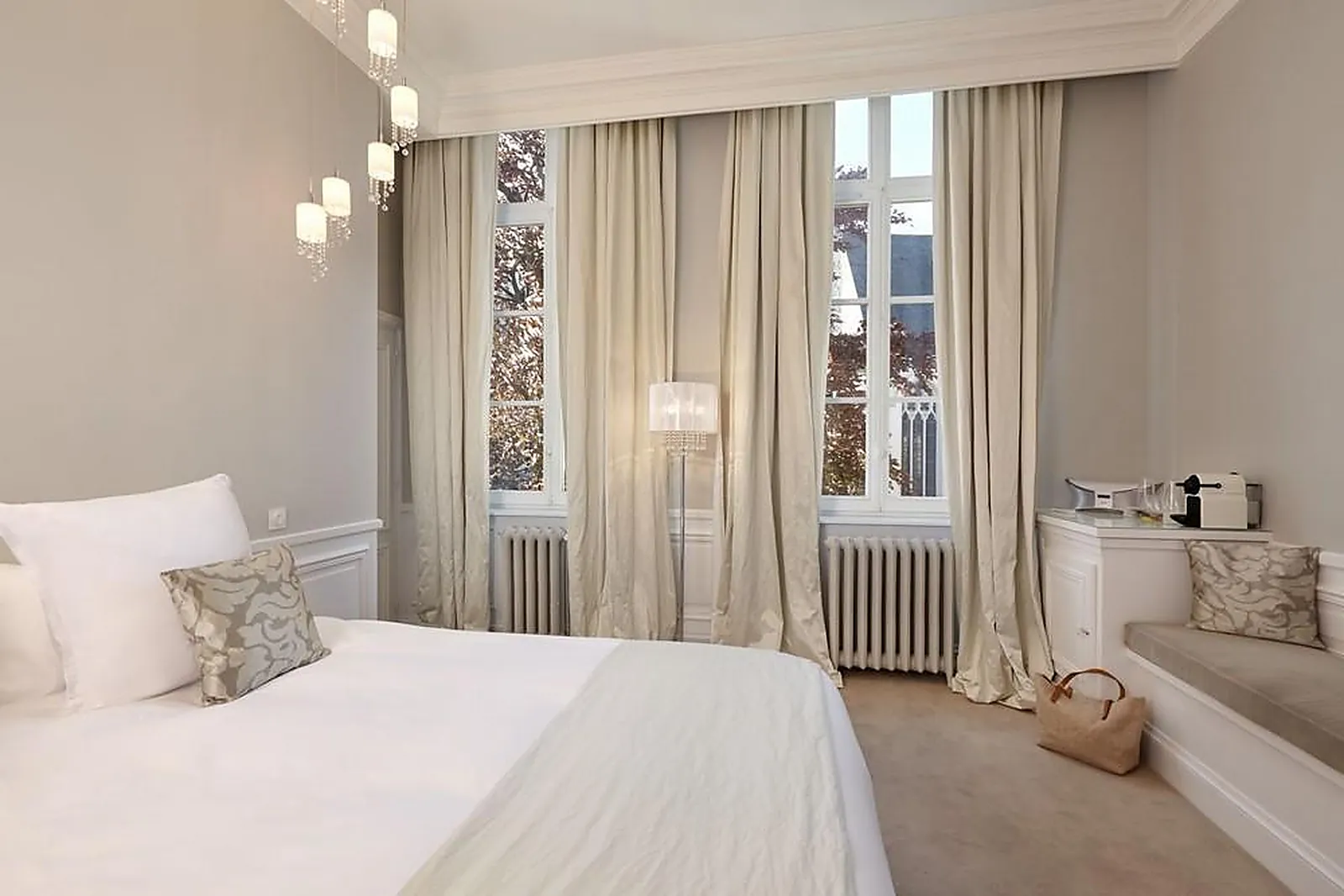 Lieux événementiels, CLARANCE HÔTEL