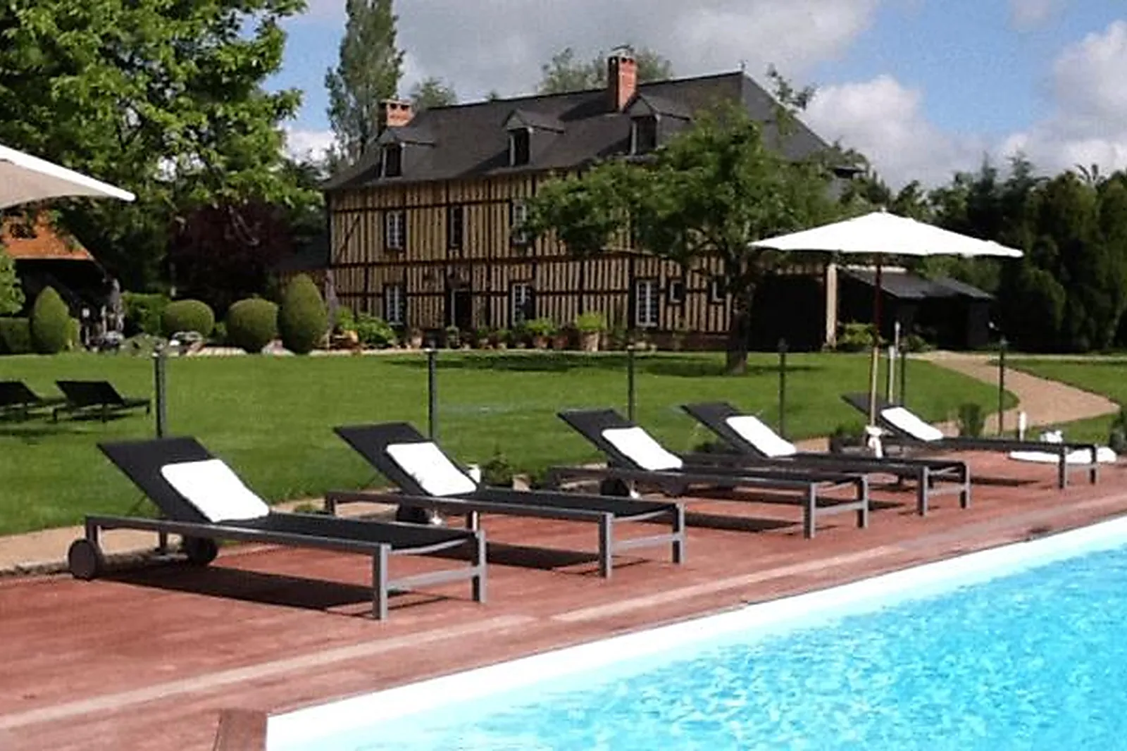 Lieux événementiels, CLOS MASURE