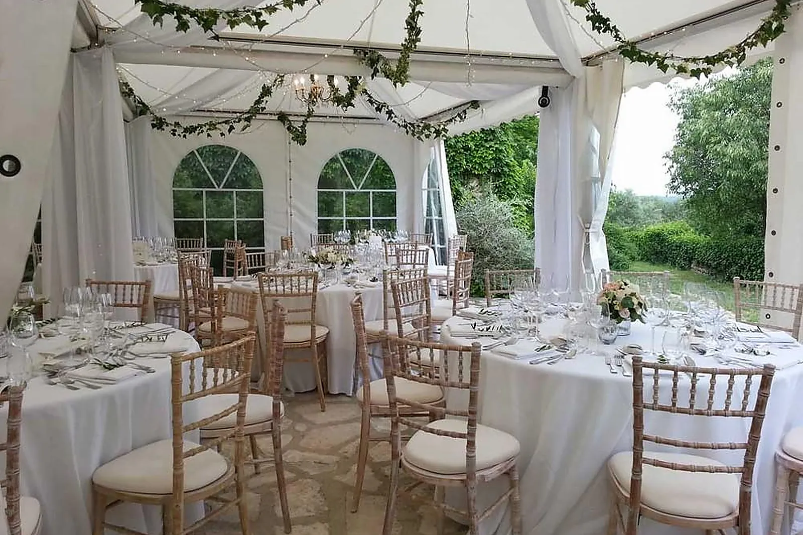 Lieux événementiels, CLOS D'HULLIAS