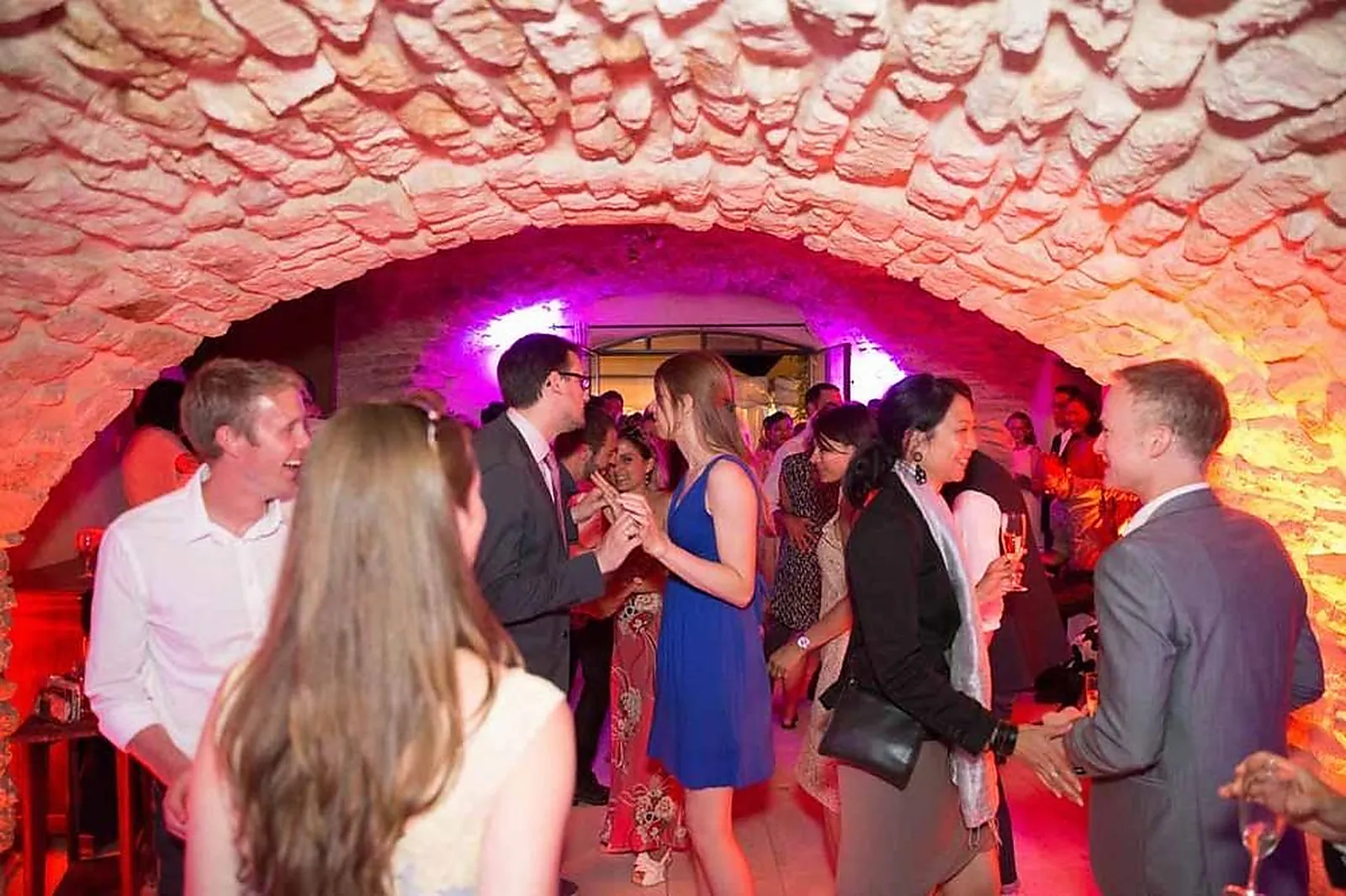 Lieux événementiels, CLOS D'HULLIAS