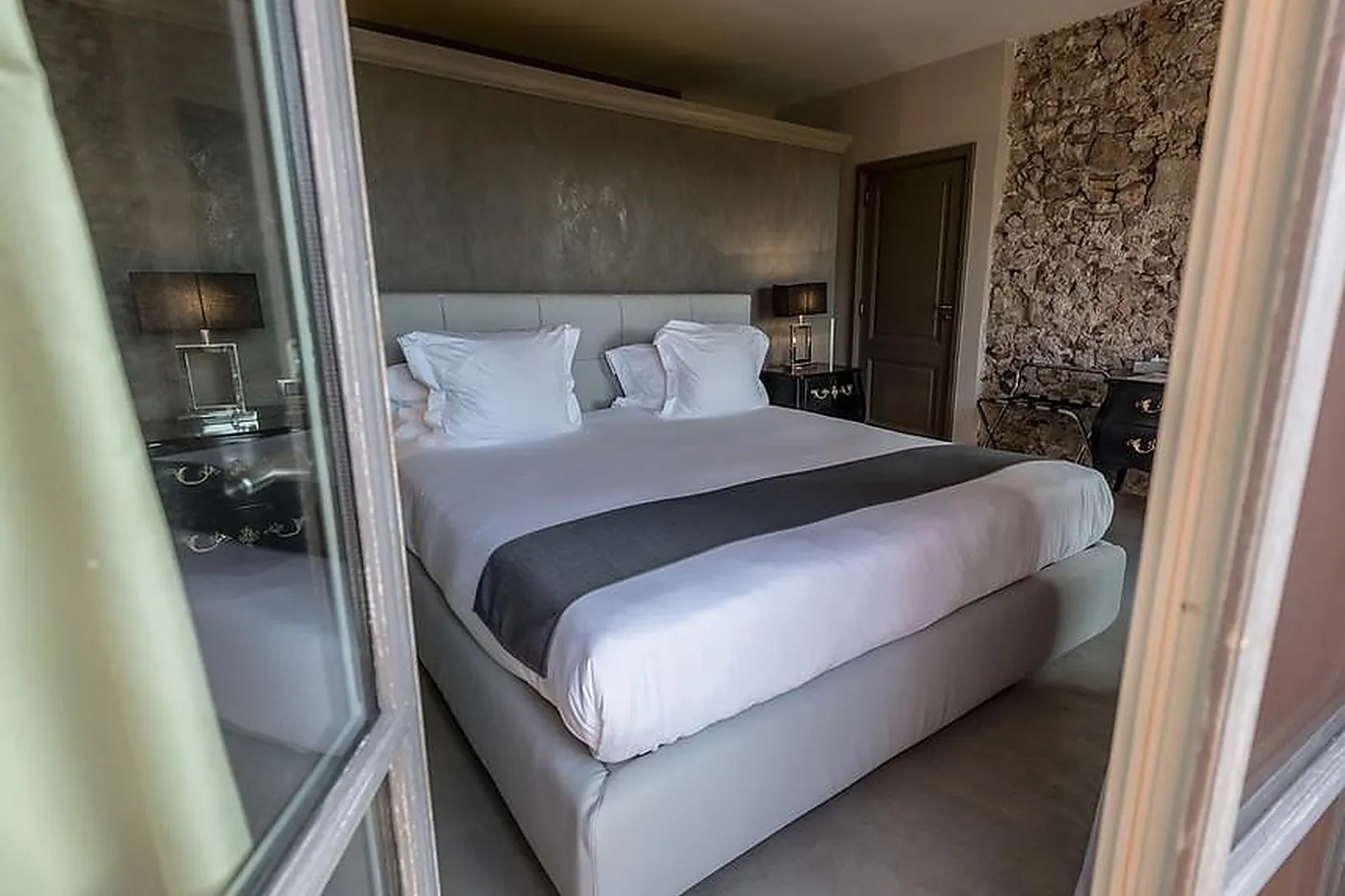 Lieux événementiels, CLOS DES ROSES