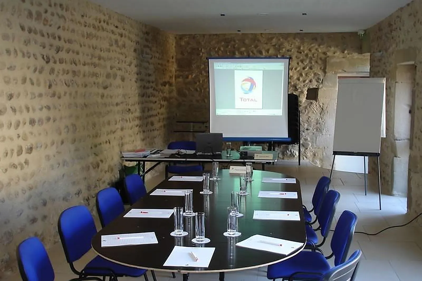 Lieux événementiels, CLOS DU PUITS